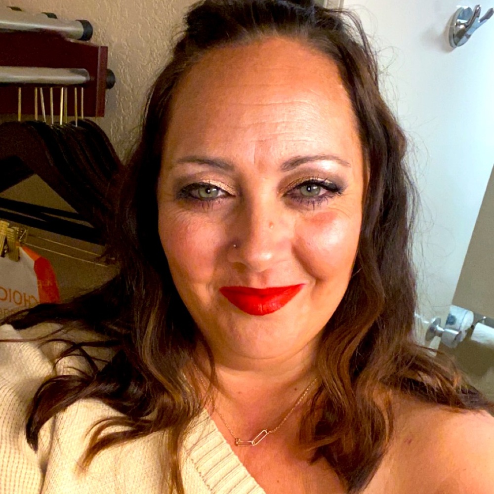 Meet your Posher, Jillian